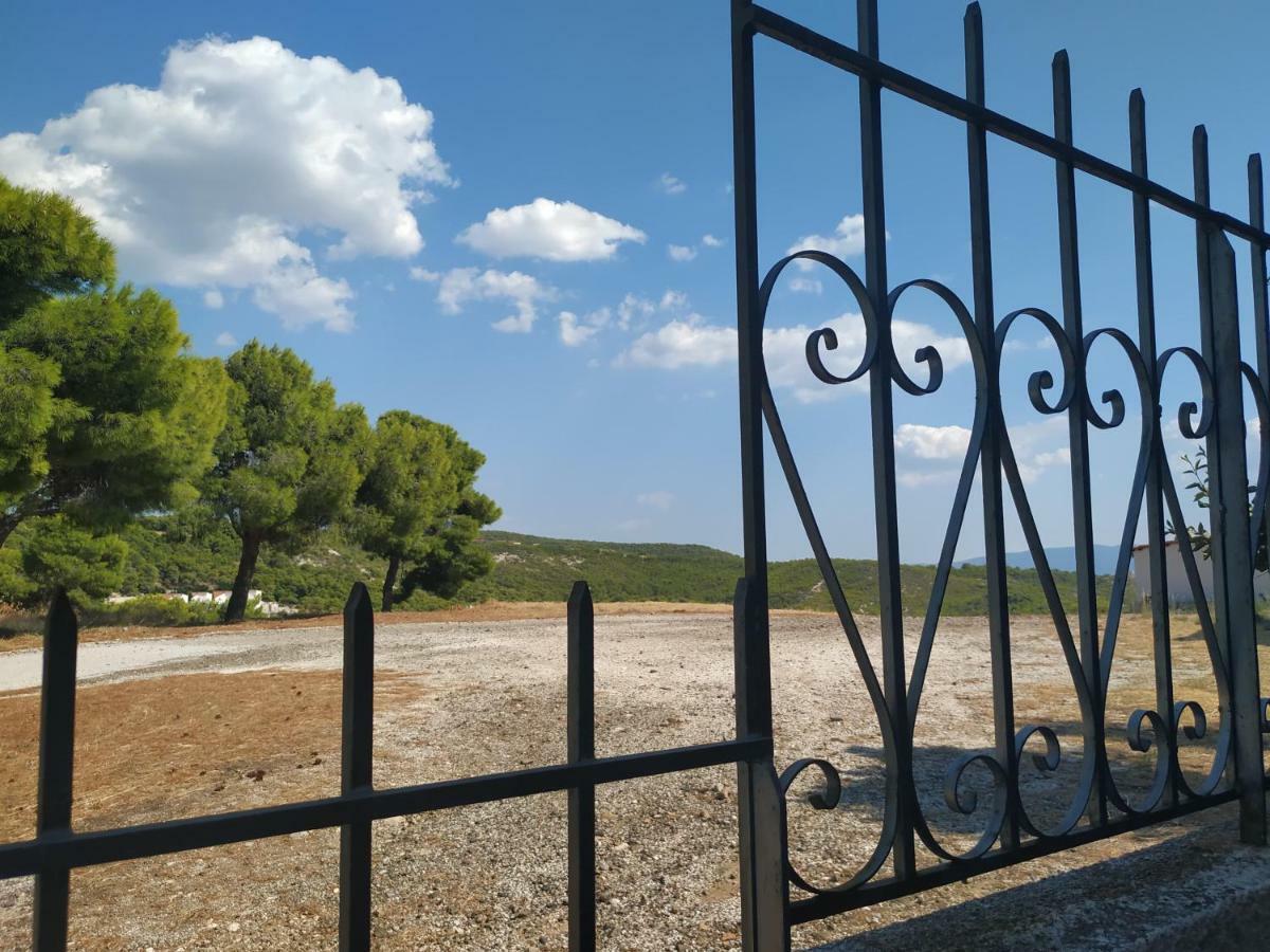 Harmonic Place Loutraki エクステリア 写真